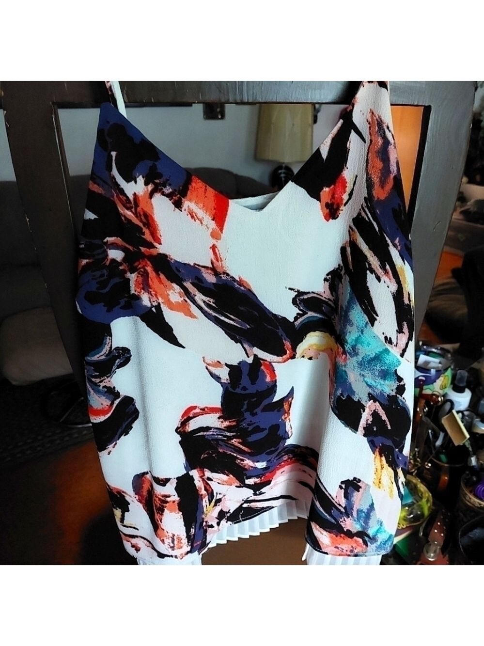 Fourteenth Place Sleeveless Lined Top. Size Medium